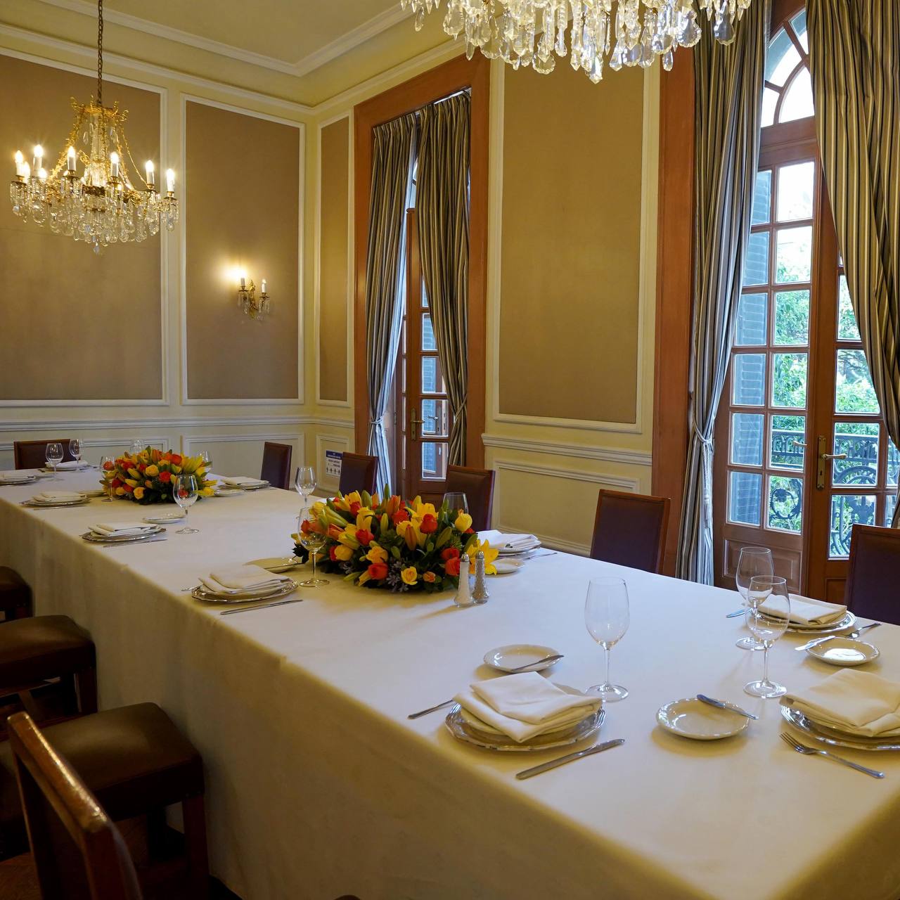 Salón Candiles